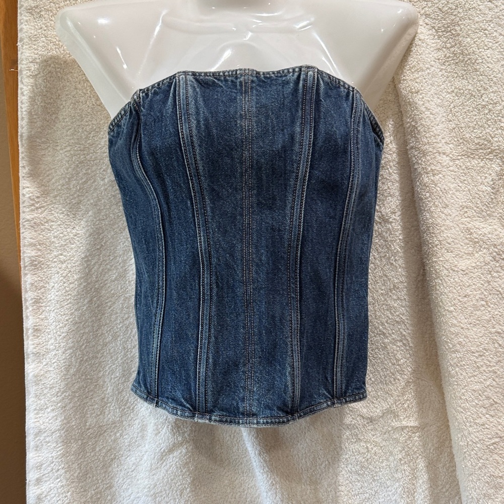 Stylish Blue Denim Strapless Crop Top